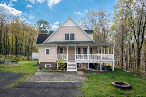 207 Ridge Rd, Dover, NY 12522