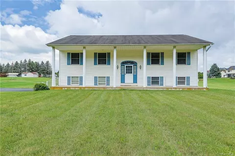 317 County Route 93, Wawayanda, NY 10973