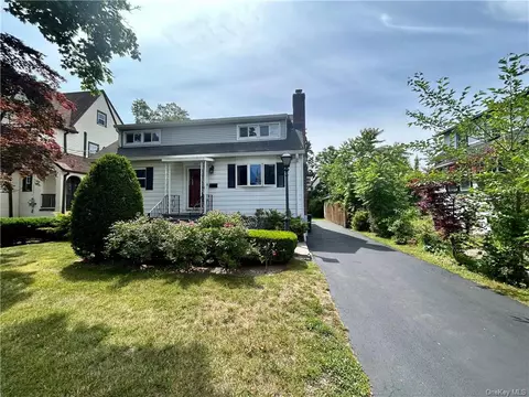 131 Holland Ave, White Plains, NY 10603