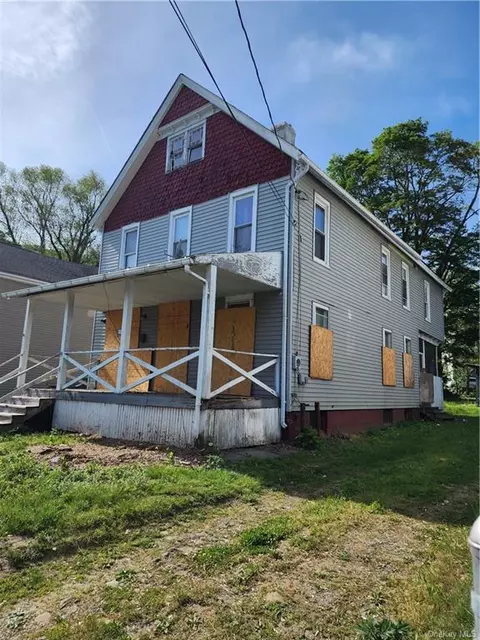 24 Brooklyn St, Port Jervis, NY 12771