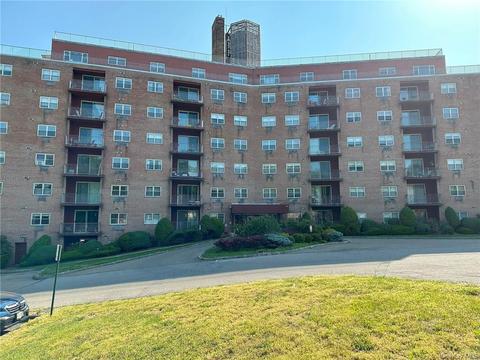 1 Lakeview Dr #5H, Peekskill, NY 10566