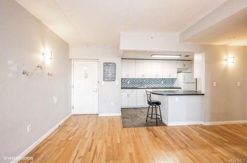 853 Macy Pl #8A, Bronx, NY 10455