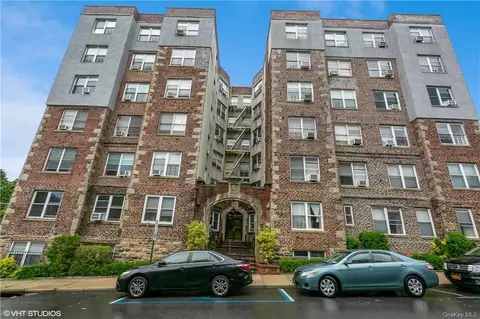 305 Sixth Ave #4E, Pelham, NY 10803