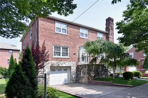 1187 Rhinelander Ave, Bronx, NY 10461