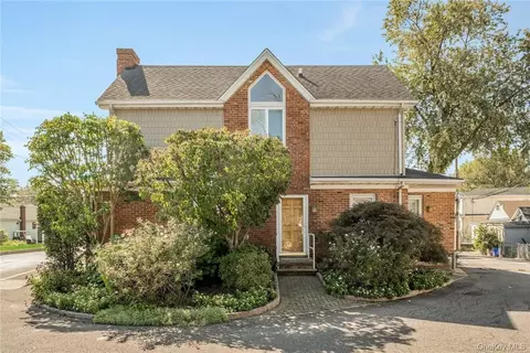 178 Edgewater Park # D, New York, NY 10465
