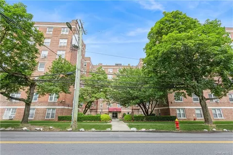 485 Bronx River Road Rd #A22, Yonkers, NY 10704