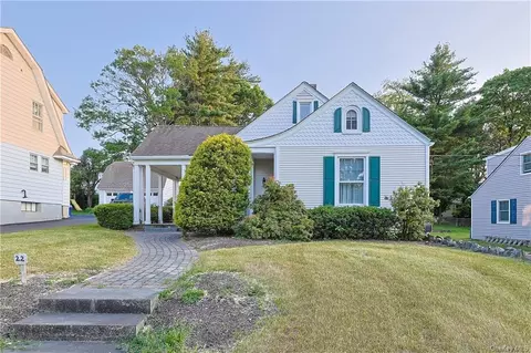 22 Willis Ave, Cornwall On Hudson, NY 12520