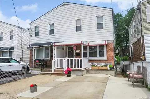214 Throggs Neck Blvd, Bronx, NY 10465