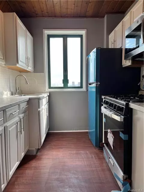 1970 E Tremont Ave #10C, Bronx, NY 10462