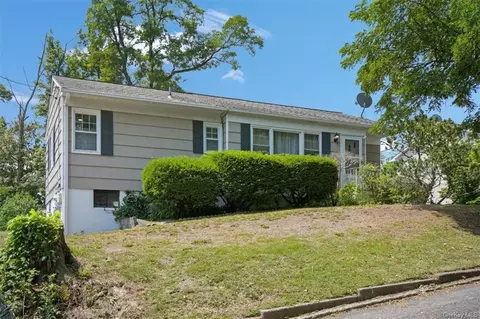 15 Still Ct, Ossining, NY 10562