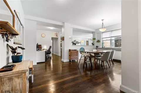 235 Garth Rd #E1A, Scarsdale, NY 10583
