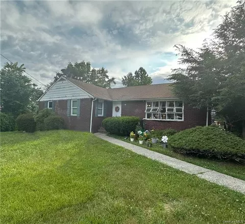 849 N Main St, Ramapo, NY 10977