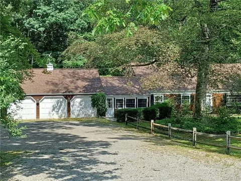64 Knox Rd, Southeast, NY 10509