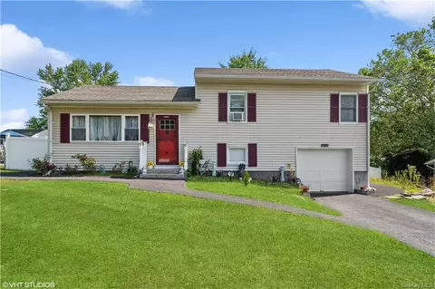 28 Chestnut Ave, Middletown, NY 10940