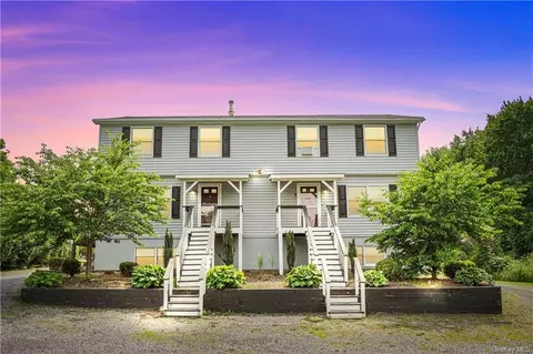 269 Willow Tree Rd, Milton, NY 12547