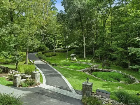 4 North Ln, Katonah, NY 10536