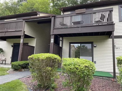 65 Independence Ct #D, Yorktown, NY 10598