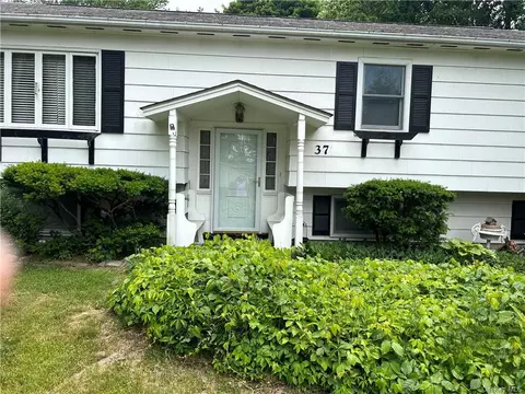 37 Patton Rd, Newburgh, NY 12550