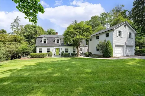 49 Ardsley Ave W, Greenburgh, NY 10533