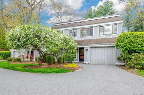 86 Heritage Hls #B, Somers, NY 10589