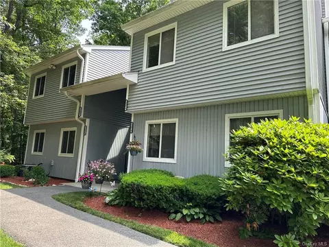 157 Carriage Ct #B, Yorktown, NY 10598