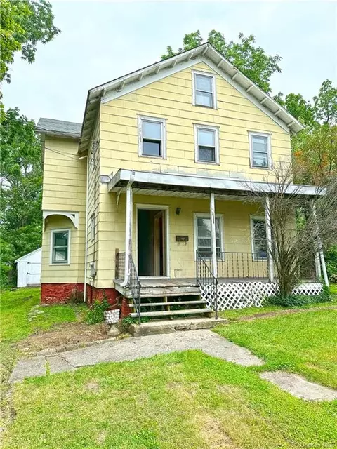 23 Hazen St, Cornwall, NY 12518