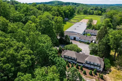 135-137 Katonahs Wood Rd, Katonah, NY 10536