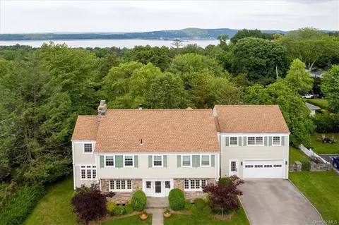 6 Riverview Ter, Greenburgh, NY 10533