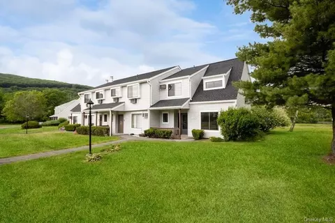 1004 Swan Hollow Rd, Monroe, NY 10950