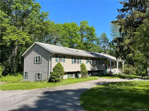 2205 State Route 300, Newburgh, NY 12589