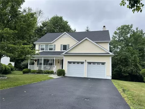 32 Candlewood Ct, Briarcliff Manor, NY 10510