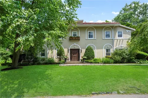 42 Cherry Ave, New Rochelle, NY 10801