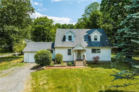 1604 Route 9g, Hyde Park, NY 12538