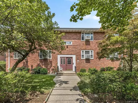 865 Palisade Ave #2E, Yonkers, NY 10703