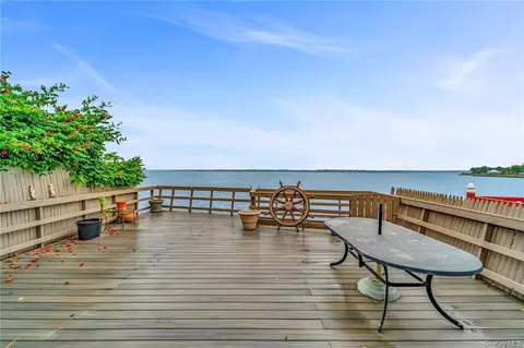 64 Pennyfield Cp, Bronx, NY 10465