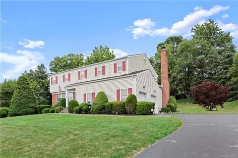 6 Cherry Hill Cir, Ossining, NY 10562