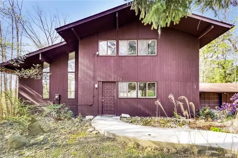 7 Wavey Willow Ln, Pomona, NY 10970