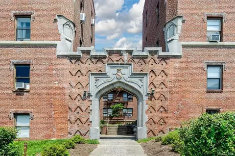 37 Summit Ave #3F, Rye, NY 10573