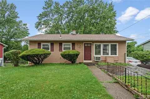 19 Fleetwood Dr, Newburgh, NY 12550