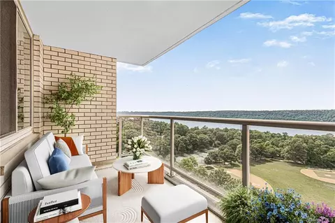 3333 Henry Hudson Pkwy #19G, Bronx, NY 10463
