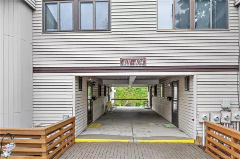 403 Country Club Ln, Pomona, NY 10970