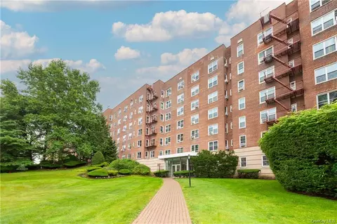 1304 Midland Ave #C42, Yonkers, NY 10704