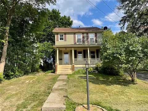 35 Prospect Ter, Montgomery, NY 12549