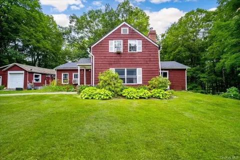 281 Tammany Hall Rd, Carmel Hamlet, NY 10512