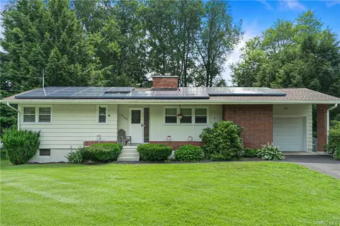 3500 Frost Rd, Yorktown, NY 10588