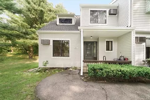 601 Mountain Laurel Dr, Monroe, NY 10950