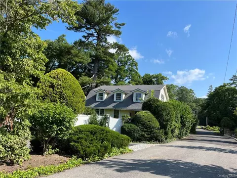 30 Premium Pt, New Rochelle, NY 10801