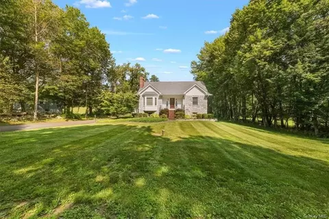 130 Union School Rd, Crawford, NY 12549