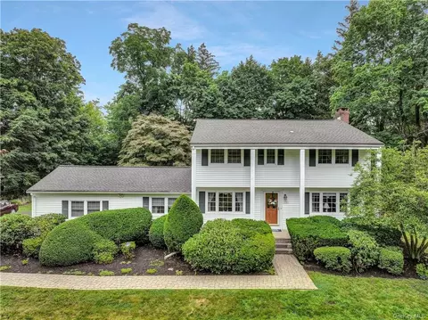 22 Westminster Dr, Orangetown, NY 10965