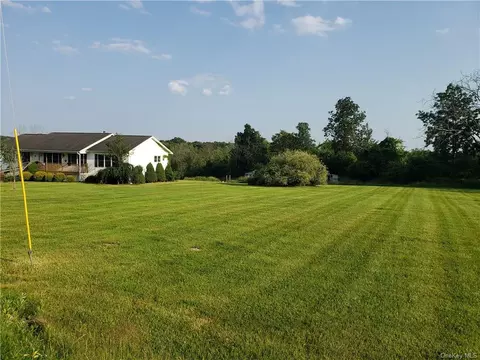 683 Van Burenville Rd, Wallkill, NY 10940